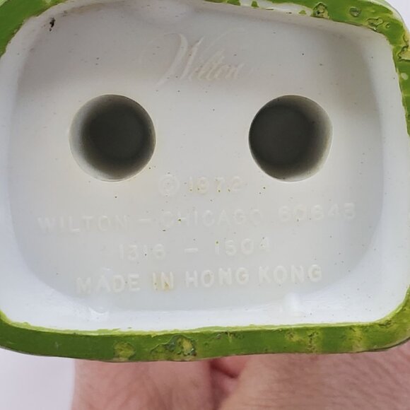 Vintage 1972 Western Cowboy Figurine 6" Tall Plastic Collectible Gun Figher - Picture 11 of 11